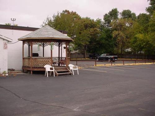 Chipican Motel Sarnia Extérieur photo